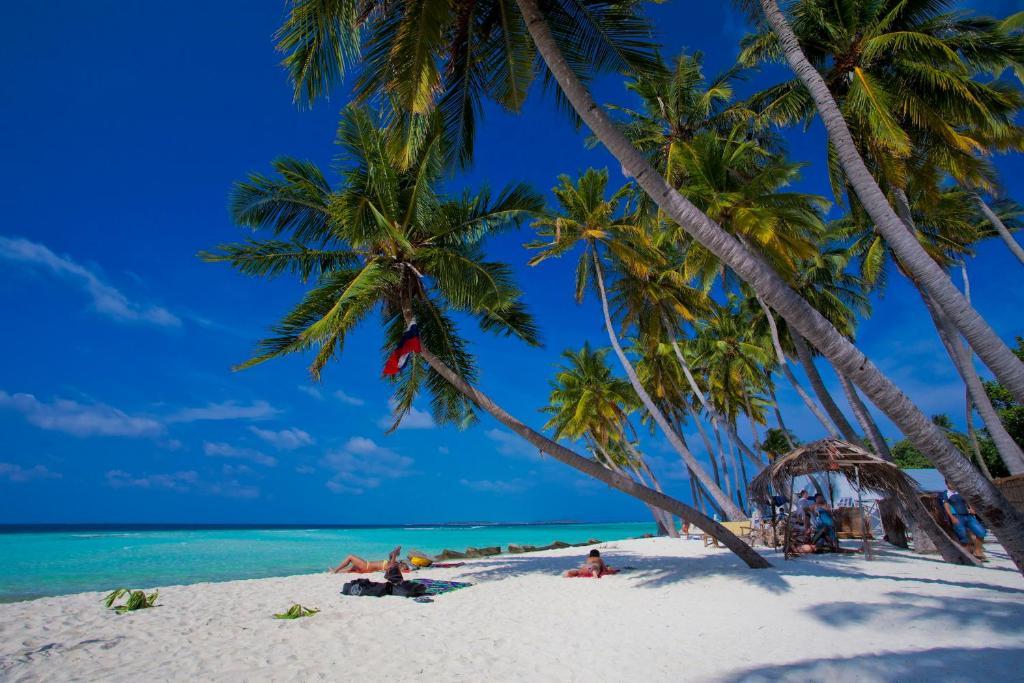 Kaani Beach Hotel Maafushi Exterior photo